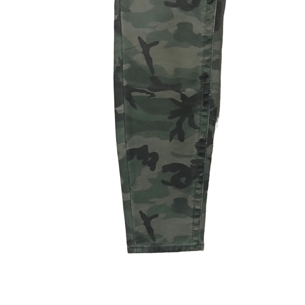 True Religion Mid Rise Skinny Camo Jeans size 29